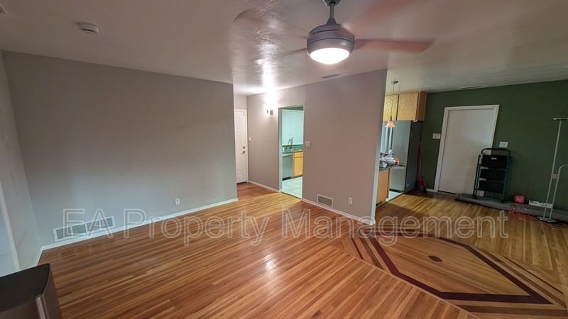2837 Palomas Dr Ne - Photo 5 of 23