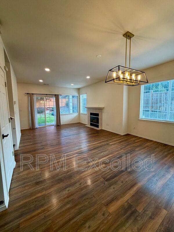 2759 Diamond Loop #3A - Photo 4 of 25