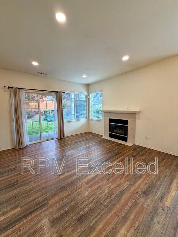 2759 Diamond Loop #3A - Photo 6 of 25