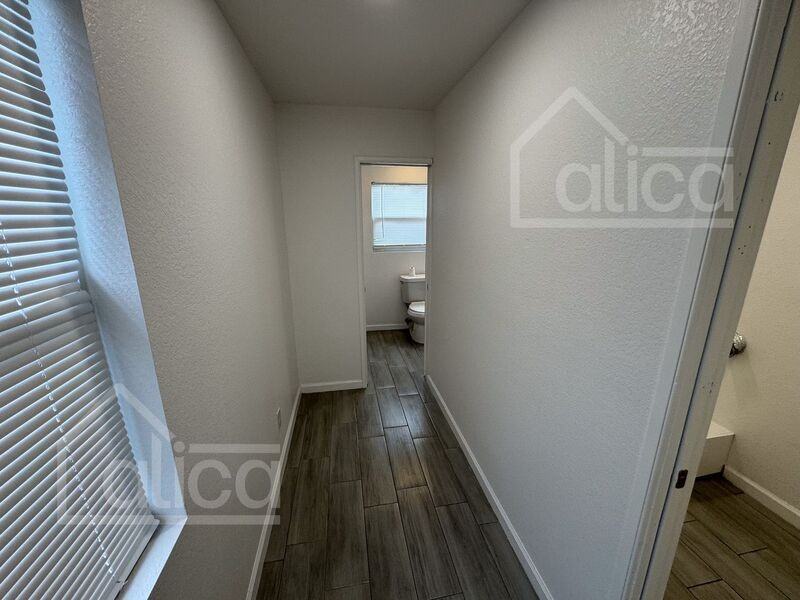 2701 13th St W - Photo 7 of 17