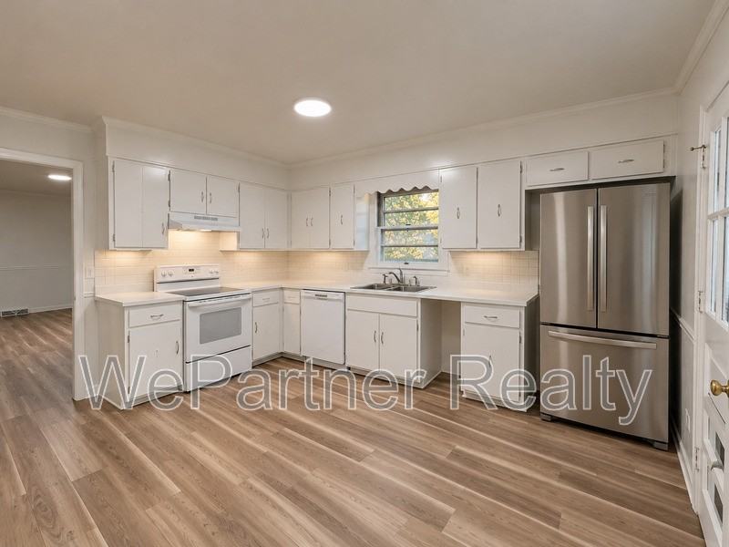 3738 Salem Trl - Photo 6 of 15