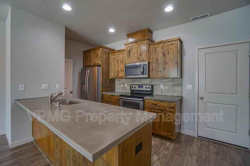 187 N 44th Pl - Photo 7 of 26