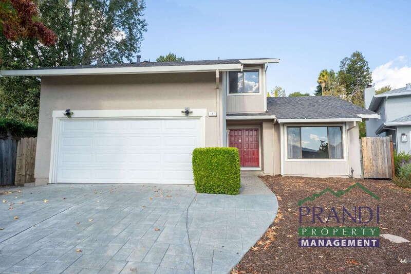 111 Bishop Ct - Photo 2 of 22