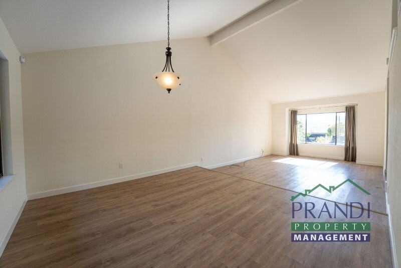 111 Bishop Ct - Photo 4 of 22