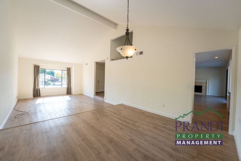 111 Bishop Ct - Photo 5 of 22
