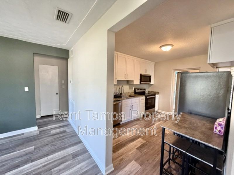 1635 40th St S - Photo 7 of 45