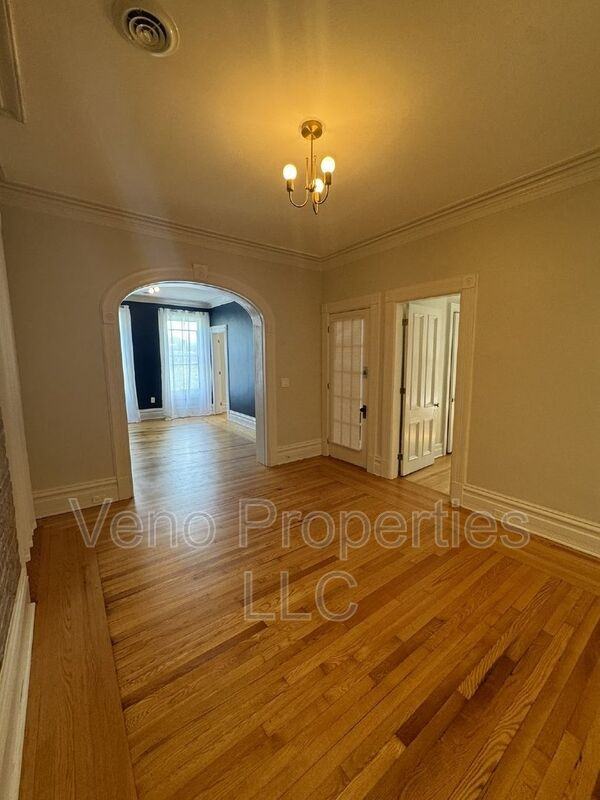 251 3rd St #2 - Photo 7 of 17