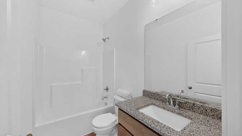 1804 Dale Pl Se - Photo 4 of 11