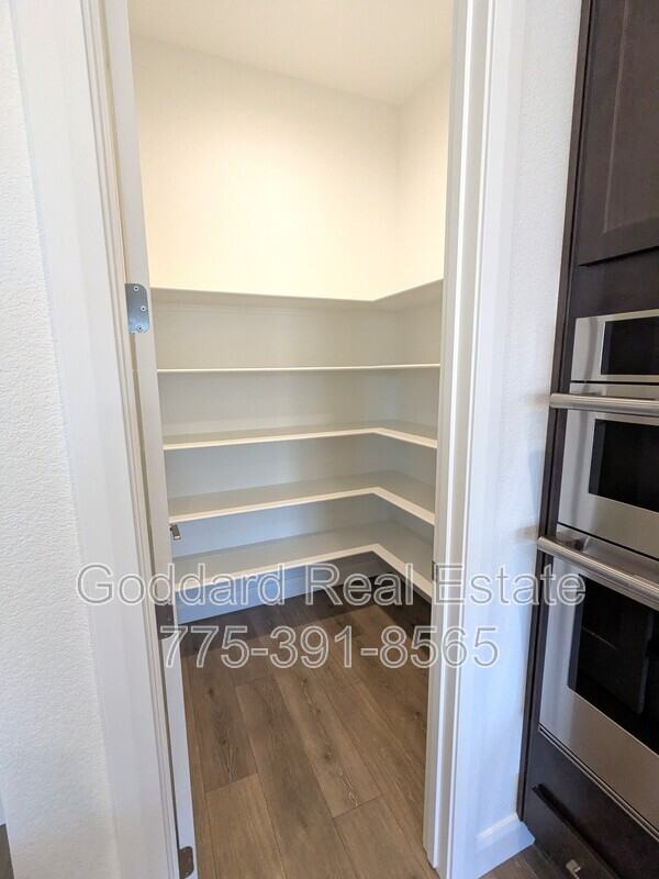 7558 Carpathia Dr - Photo 5 of 20