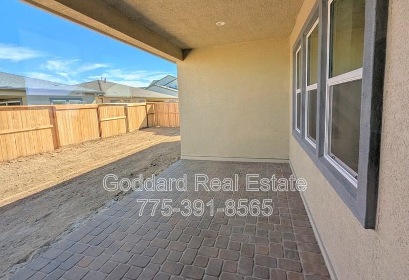 7558 Carpathia Dr - Photo 7 of 20