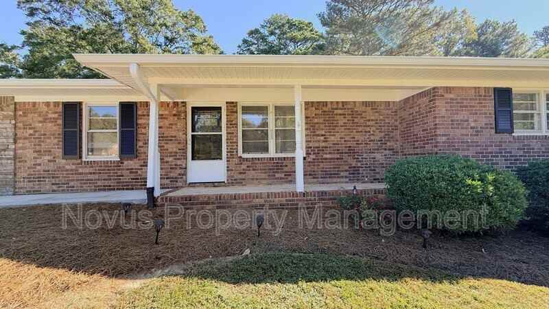 608 Pecan St S - Photo 2 of 25