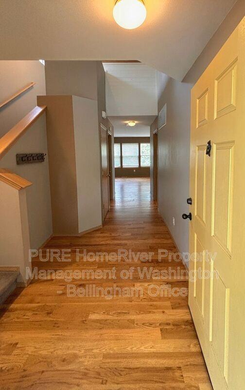 1731 81st Ave Ne - Photo 3 of 27