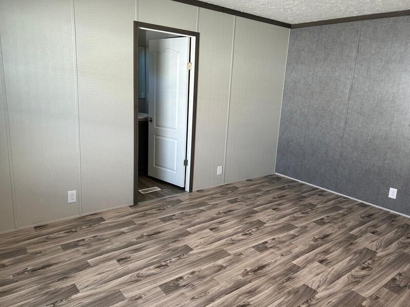 42 King Richard Ct - Photo 4 of 9