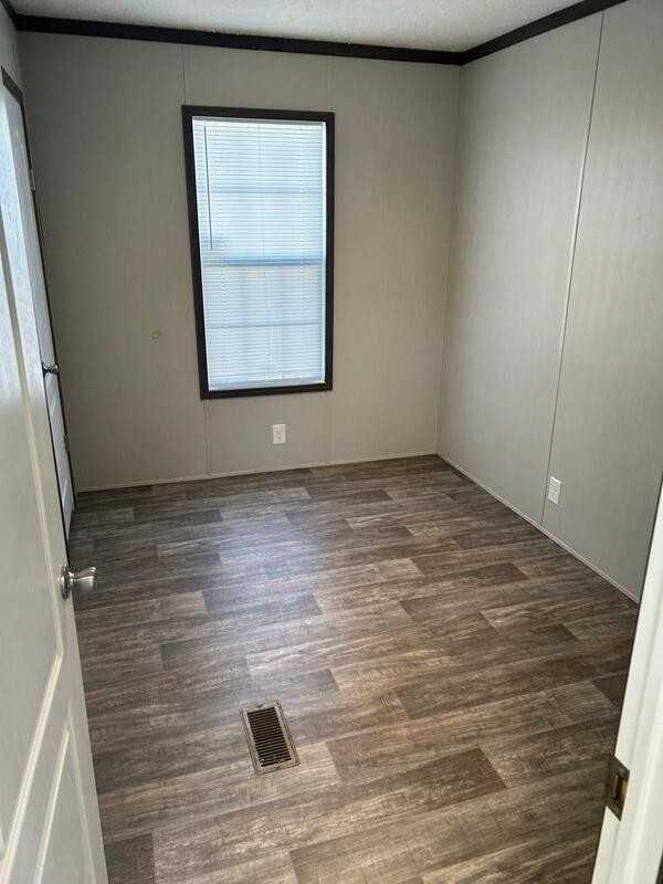 42 King Richard Ct - Photo 6 of 9