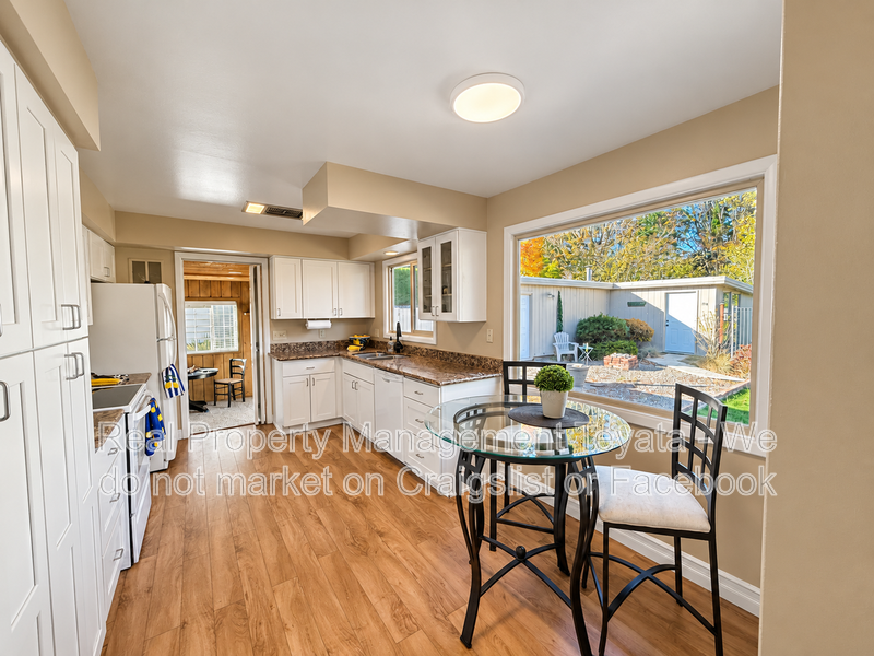 2808 Azalea Pl - Photo 5 of 32