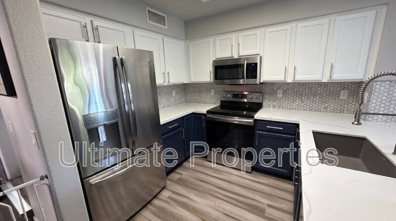 3550 W Chama Rd - Photo 2 of 4