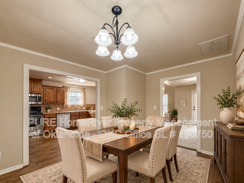 2521 Ridgewood Dr - Photo 4 of 26
