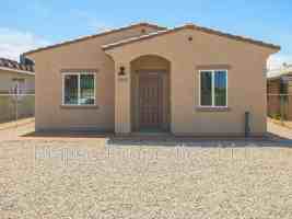 featured image of 1224 N 13th Ave