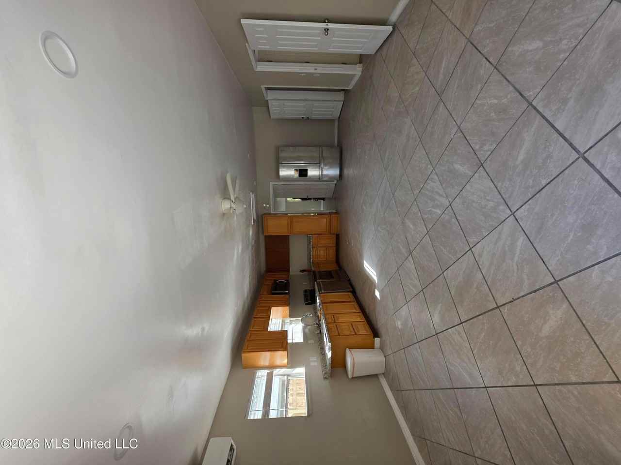Washington Ave - Photo 2 of 13
