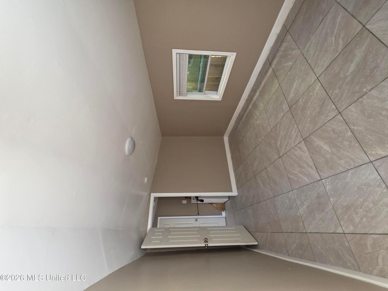 Washington Ave - Photo 6 of 13