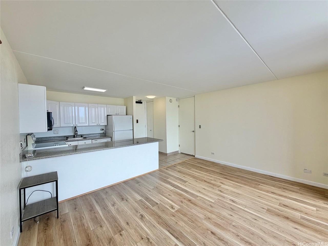 411 Hobron Ln #3601 - Photo 5 of 11