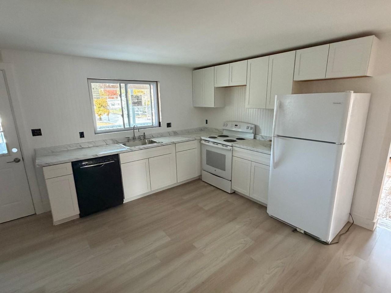 80 Granite St #201 - Photo 2 of 18