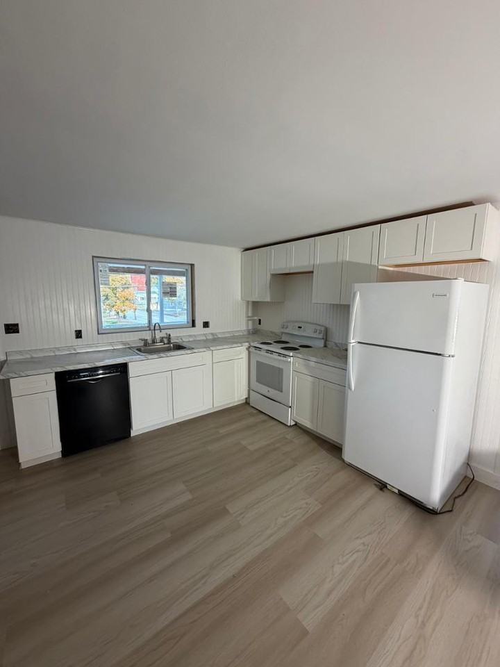 80 Granite St #201 - Photo 3 of 18