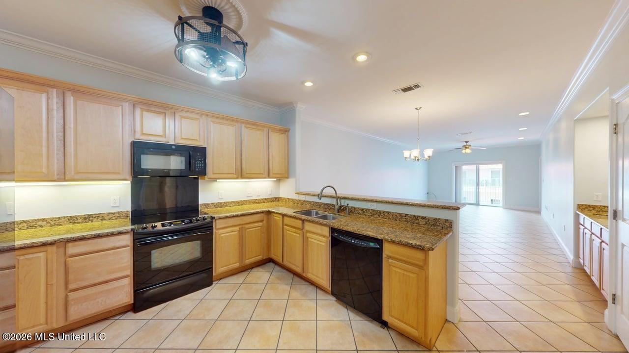 1453 E Beach Blvd - Photo 3 of 29