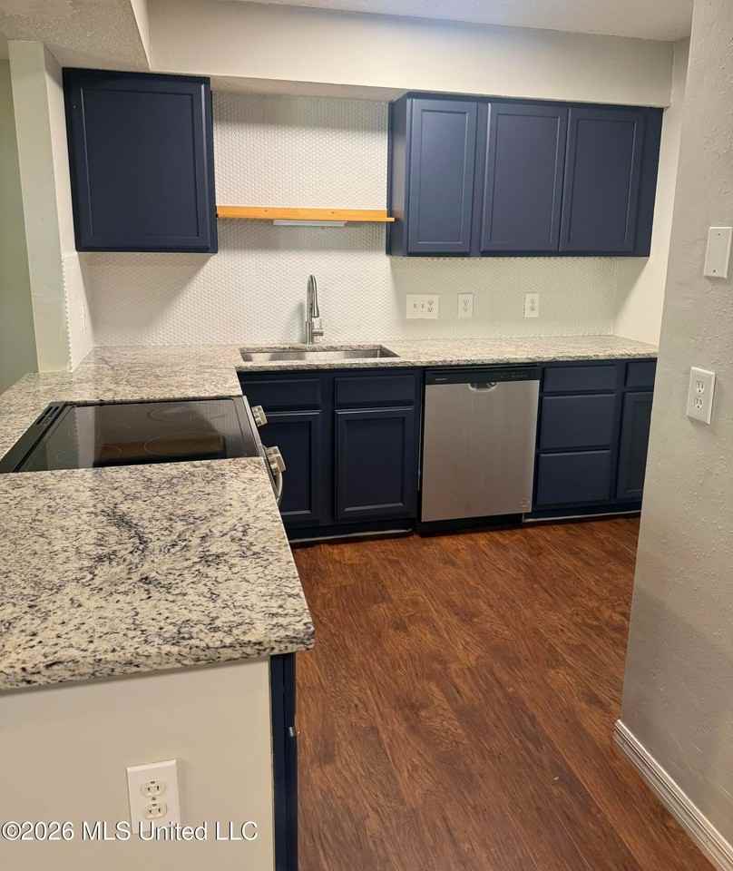 3217 N 2nd St - Photo 3 of 12