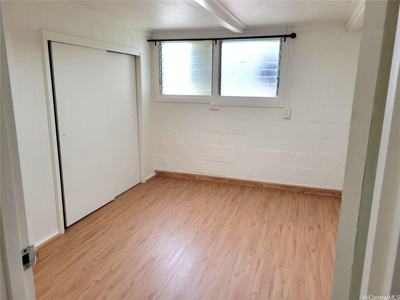 2020 Metcalf St #B - Photo 6 of 17