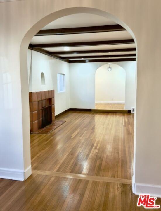 803 S Mansfield Ave - Photo 4 of 36