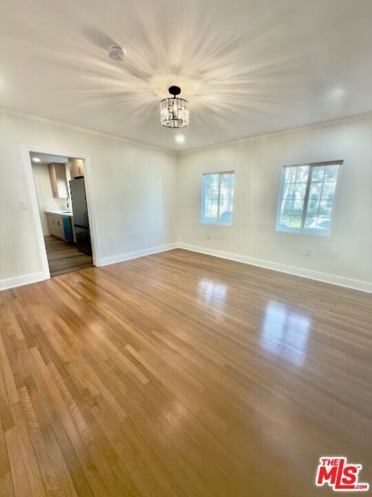 803 S Mansfield Ave - Photo 5 of 36