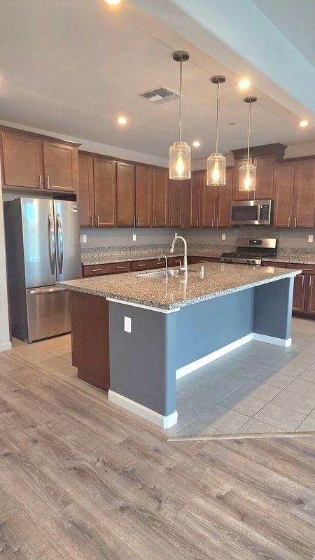 7447 Darque Way - Photo 4 of 25