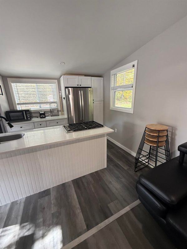 324 Main St ##9 - Photo 6 of 10