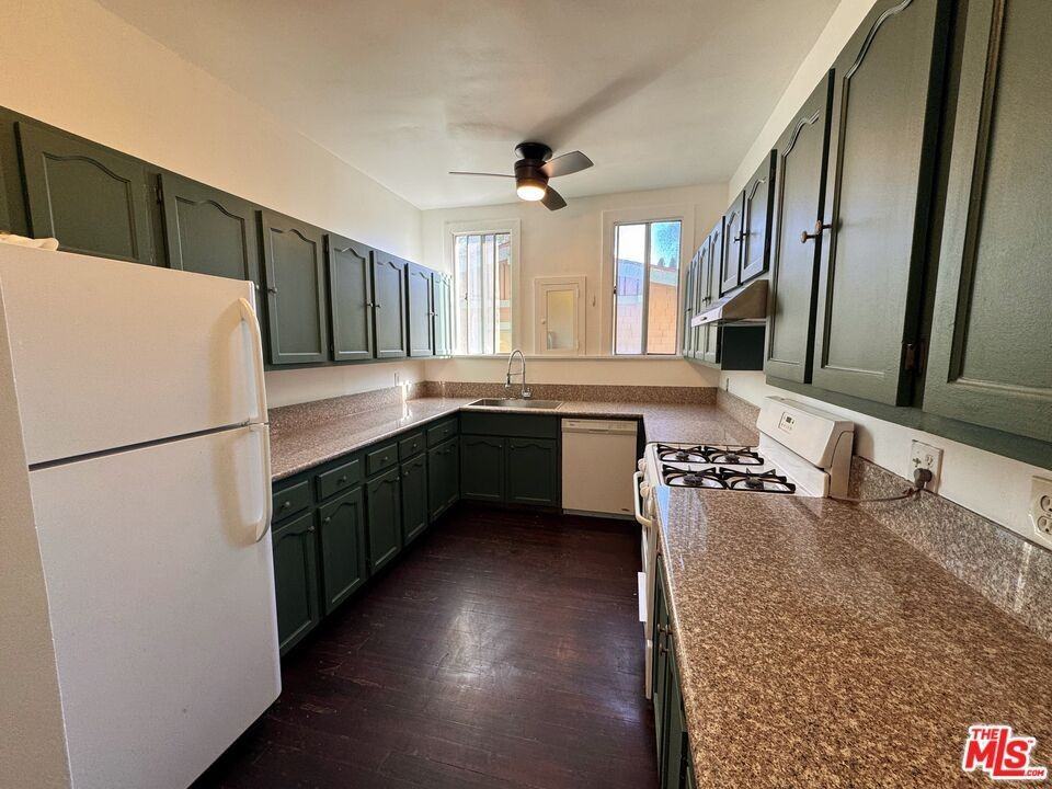 2406 5th Ave - Photo 6 of 16