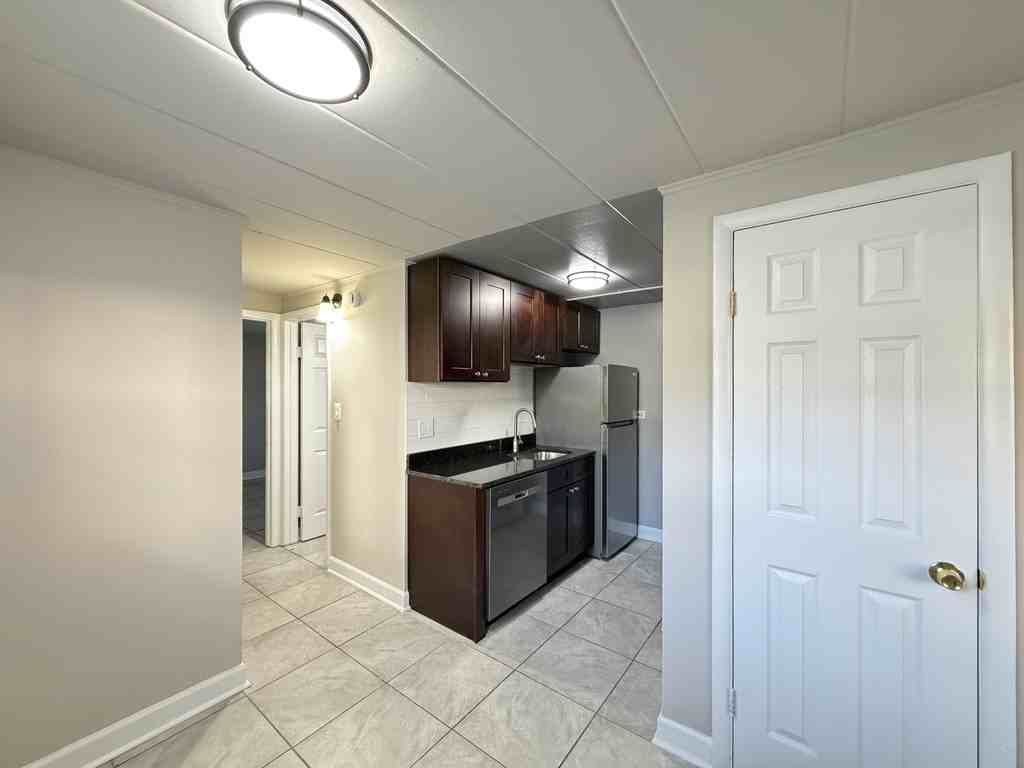 9610 Ivanhoe Ave #8 - Photo 7 of 21