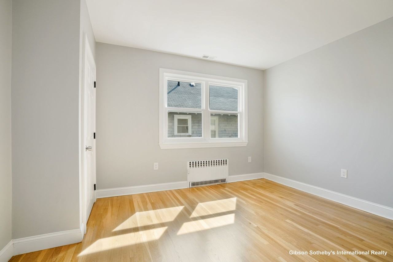 107 Lake St #2 - Photo 3 of 30