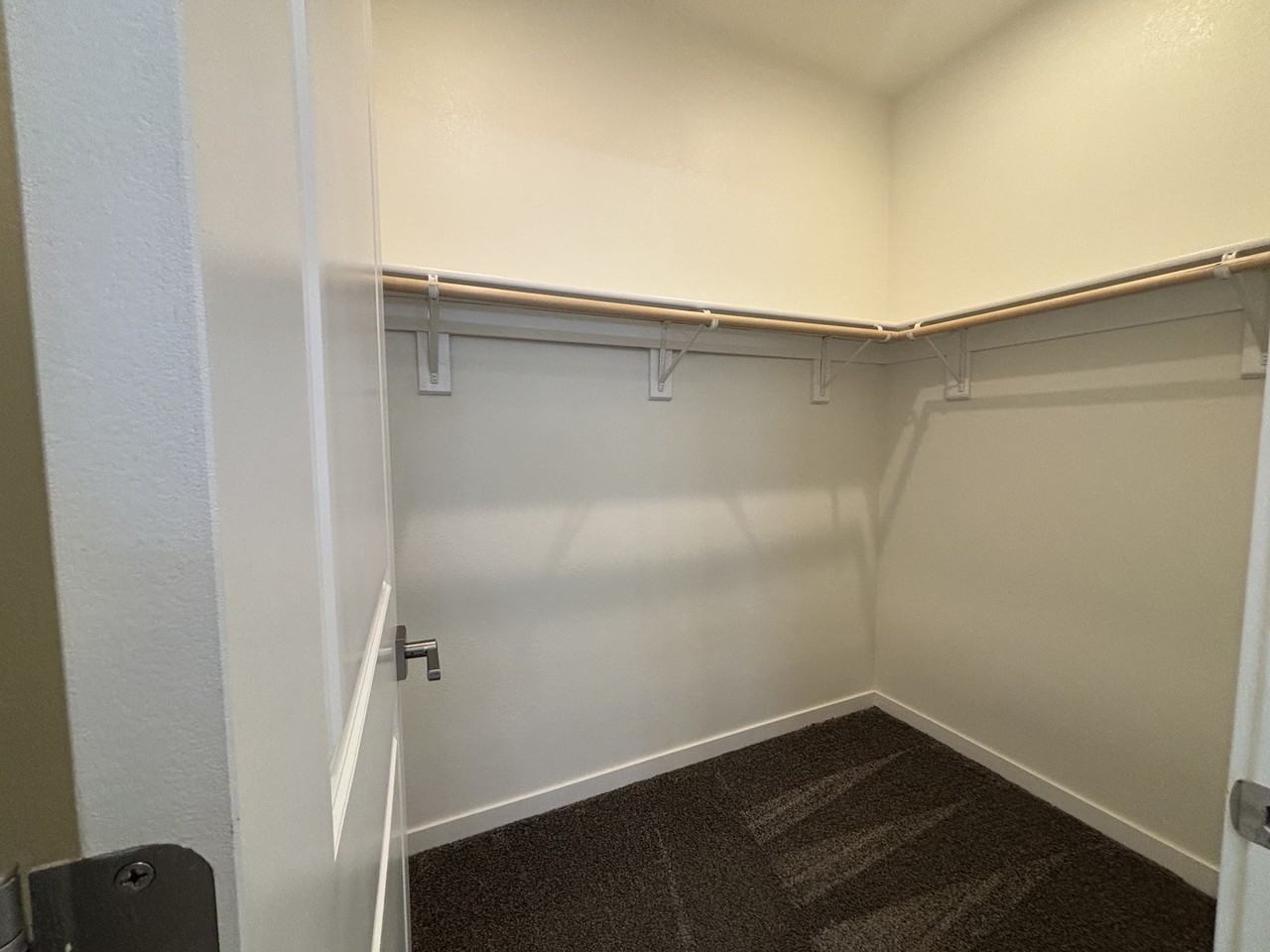709 Wyatt St - Photo 5 of 14