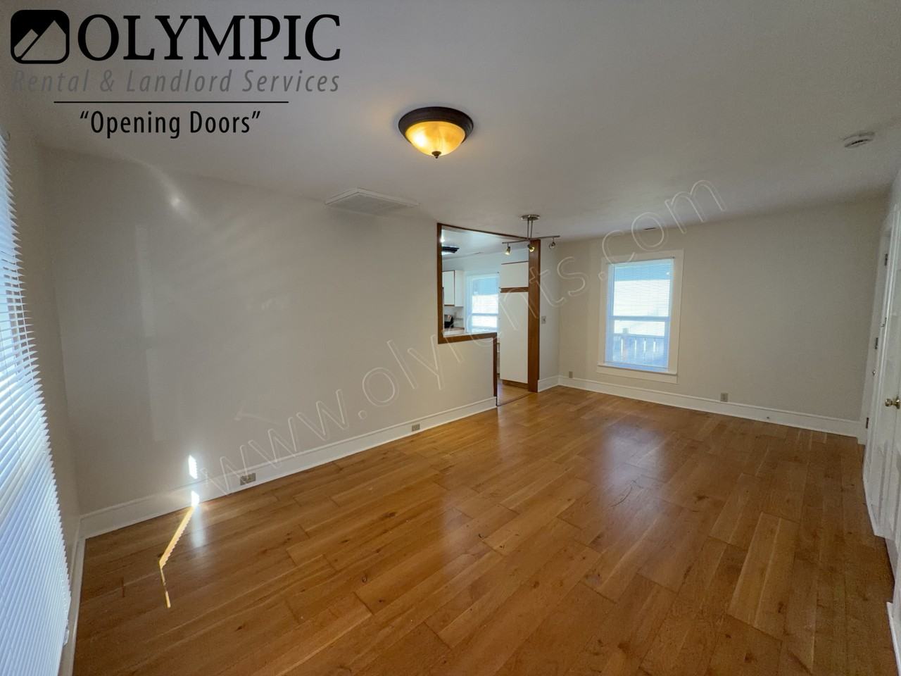 1112 Legion Way Se - Photo 5 of 23