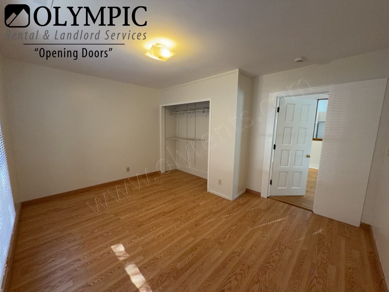1112 Legion Way Se - Photo 7 of 23