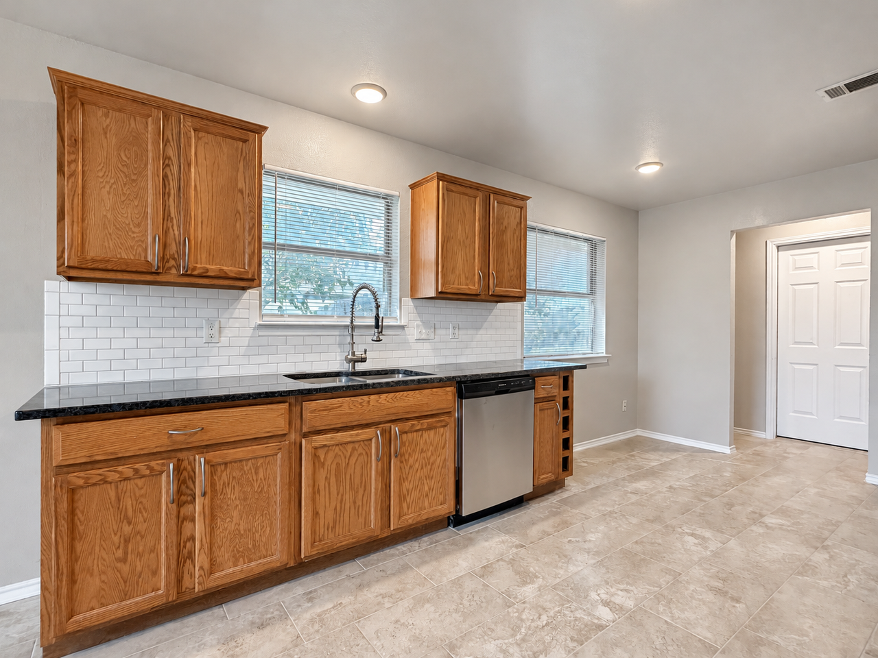206 Timber Ridge Dr - Photo 6 of 22