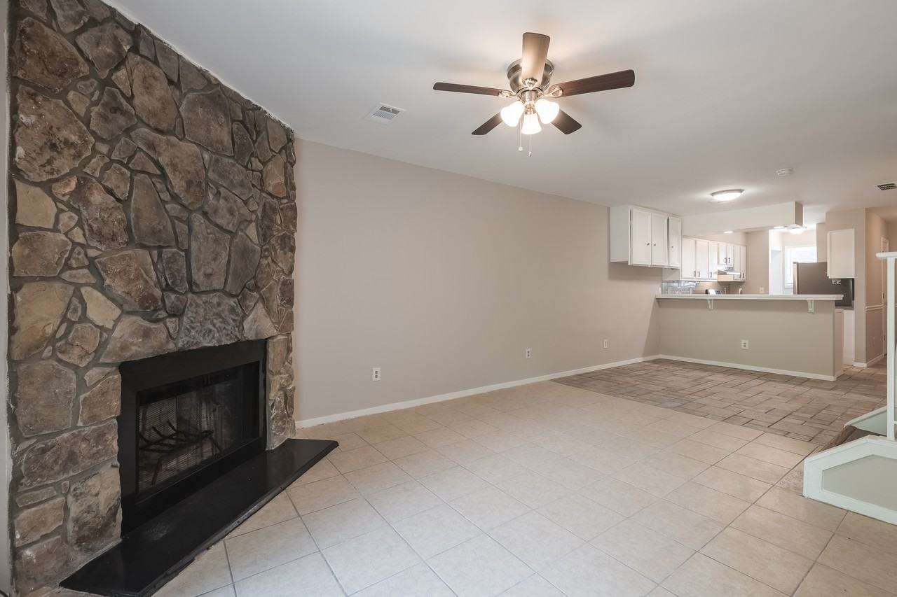 6624 Ramsgate Way - Photo 6 of 33