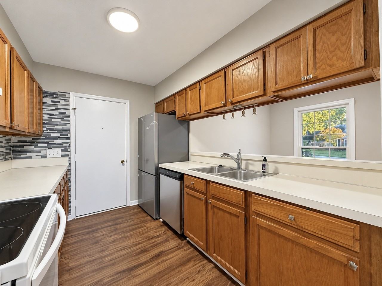 120 Alston Cir - Photo 6 of 12