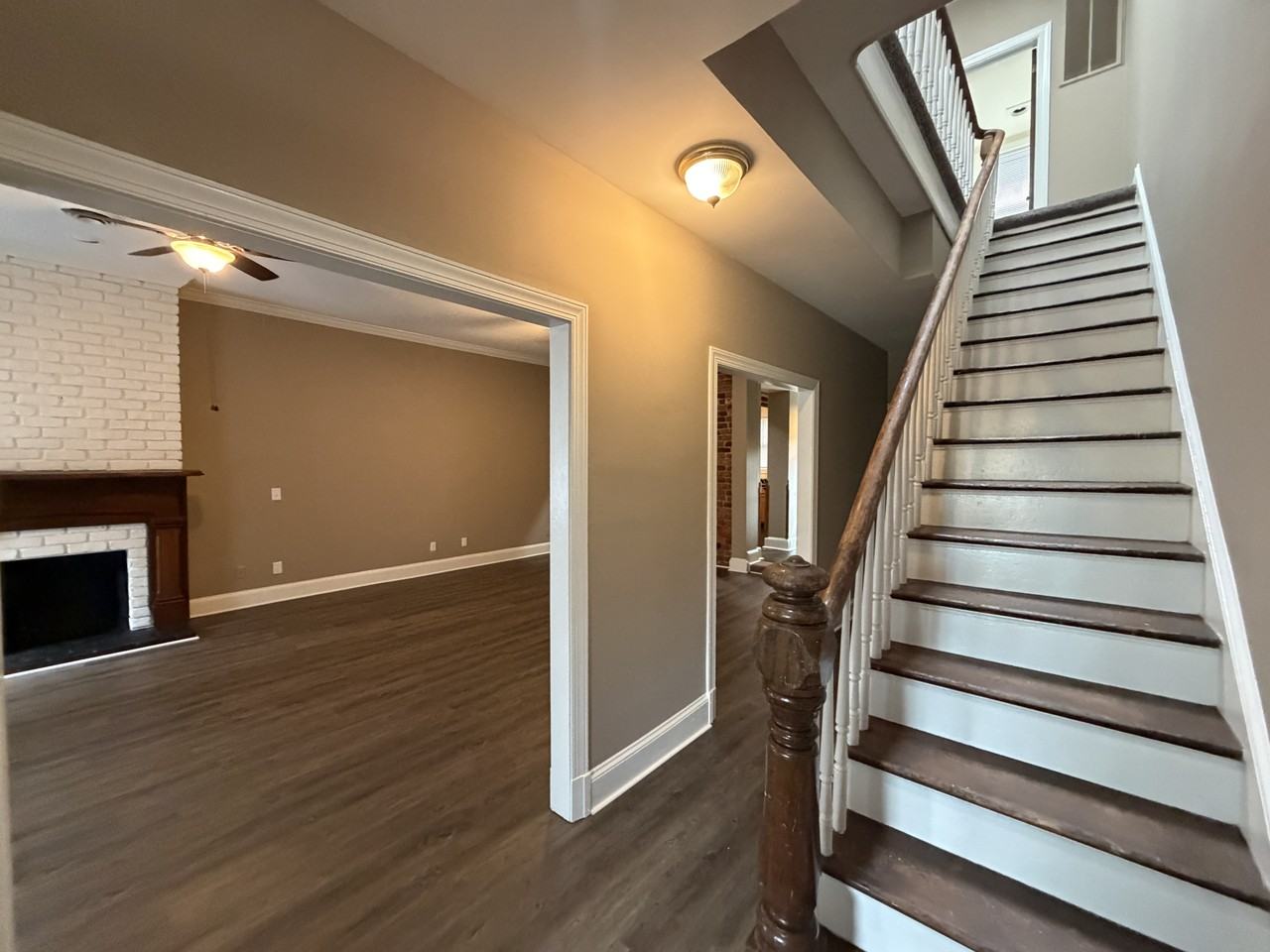 507 N Henry St - Photo 2 of 17