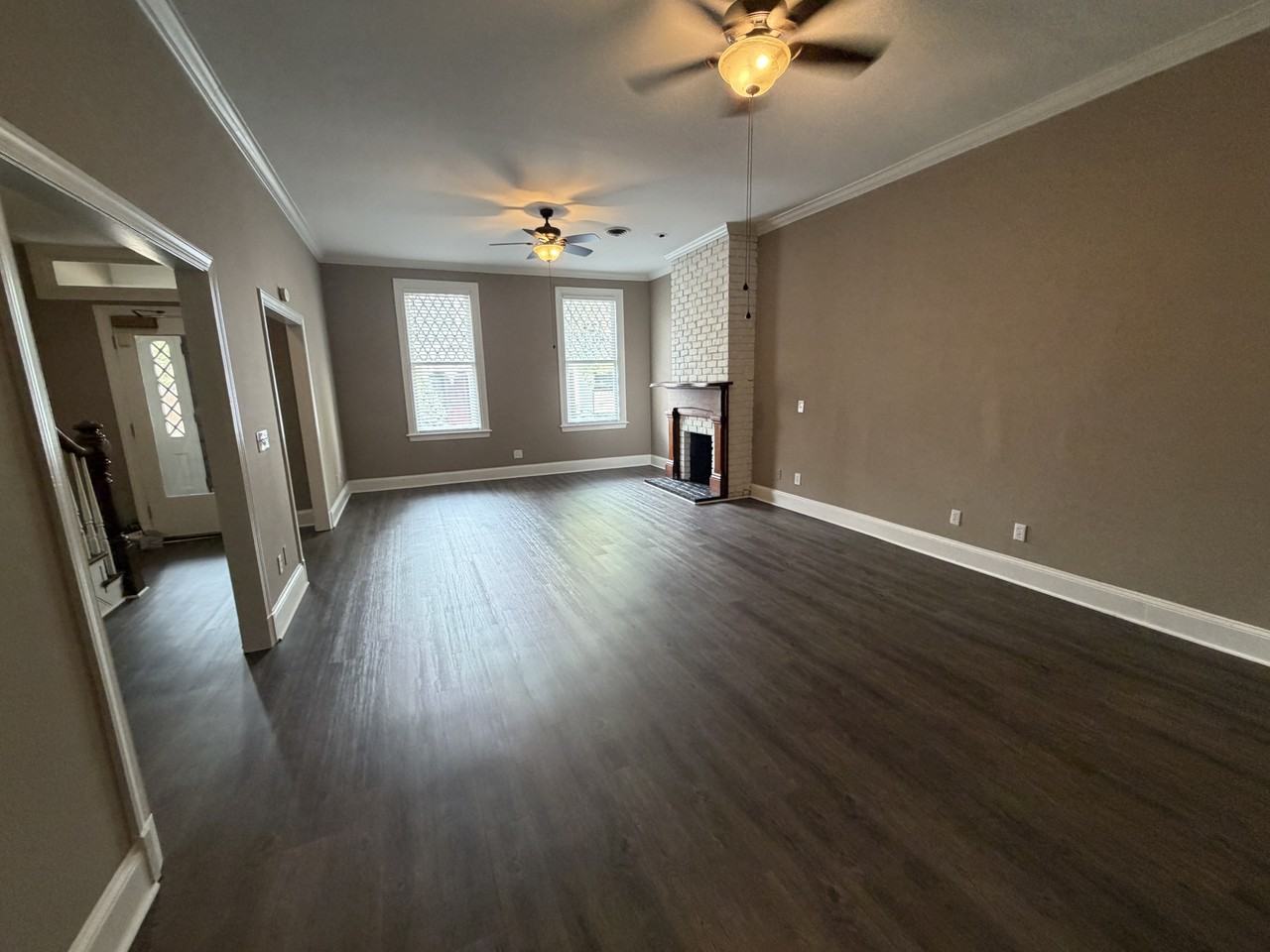 507 N Henry St - Photo 4 of 17