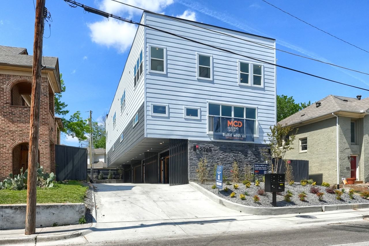 5705 Live Oak St #D - Photo 4 of 26