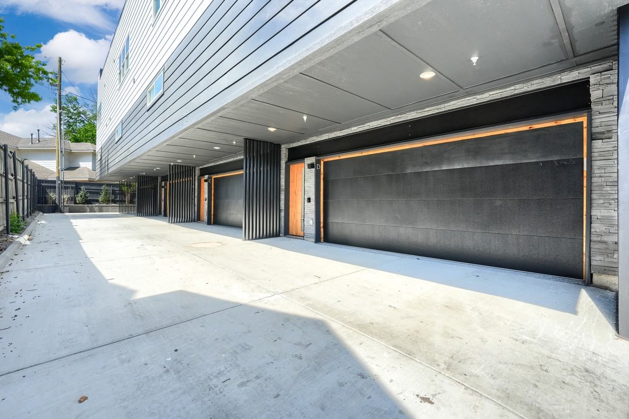 5705 Live Oak St #D - Photo 5 of 26