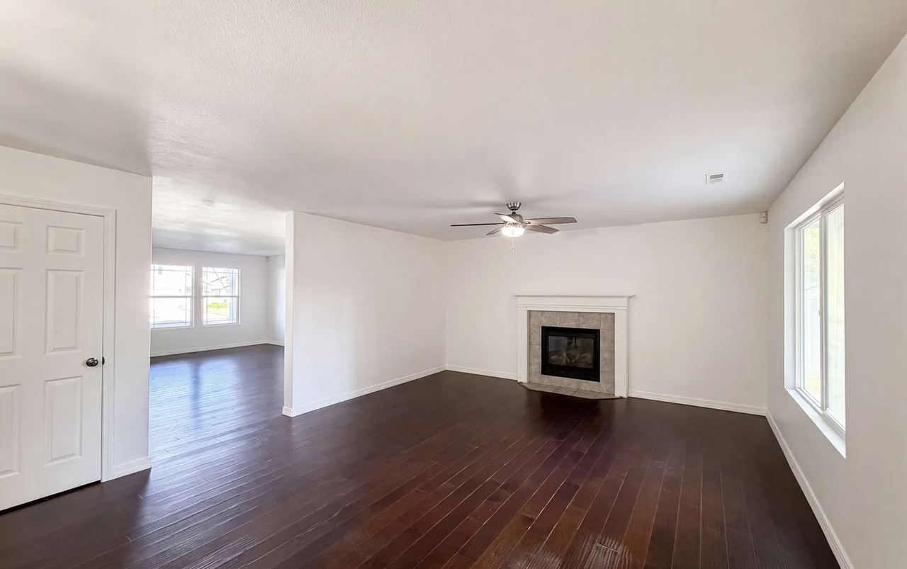 867 S 1580 W #NA - Photo 2 of 13