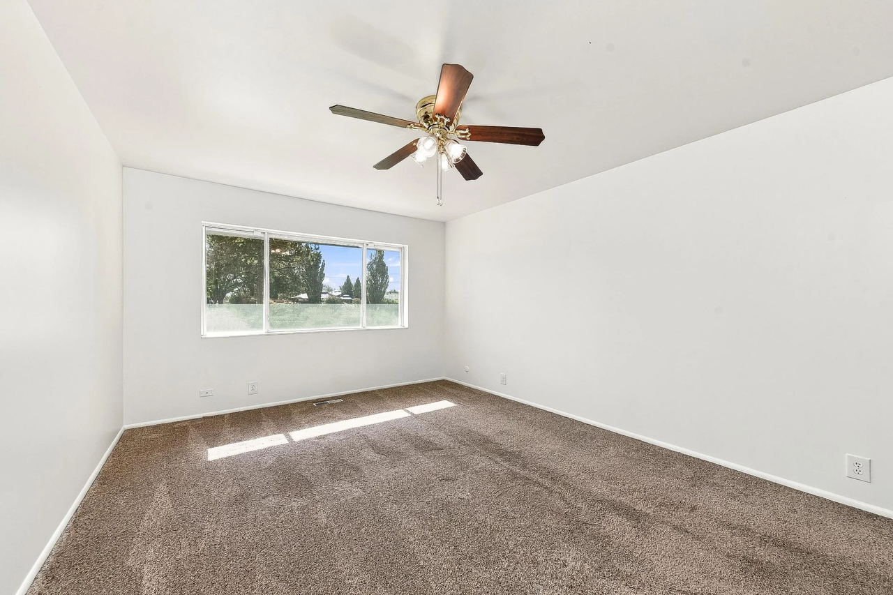 1006 Eastgate Rd #NA - Photo 6 of 12