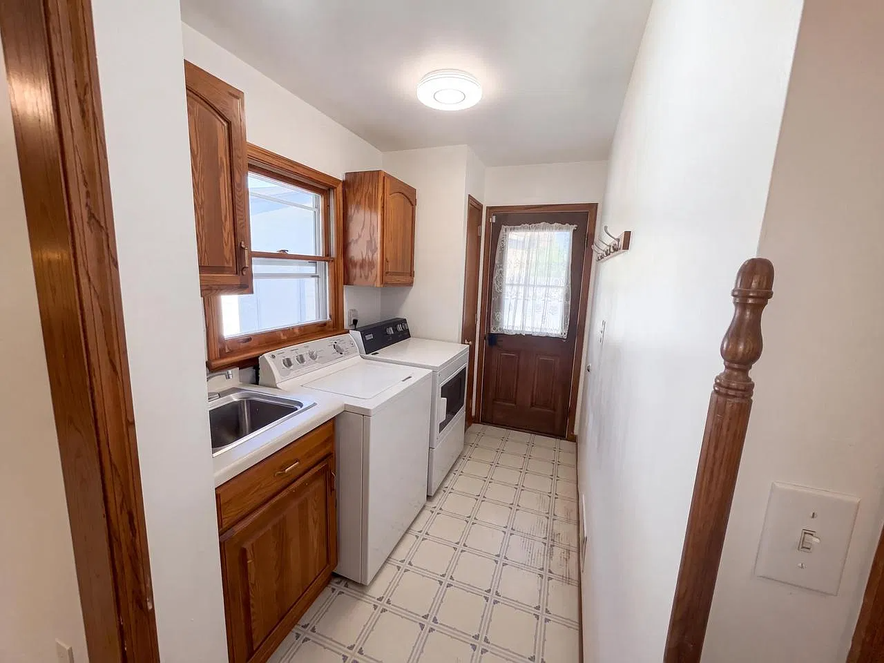 2323 Cooper Ave #NA - Photo 4 of 16